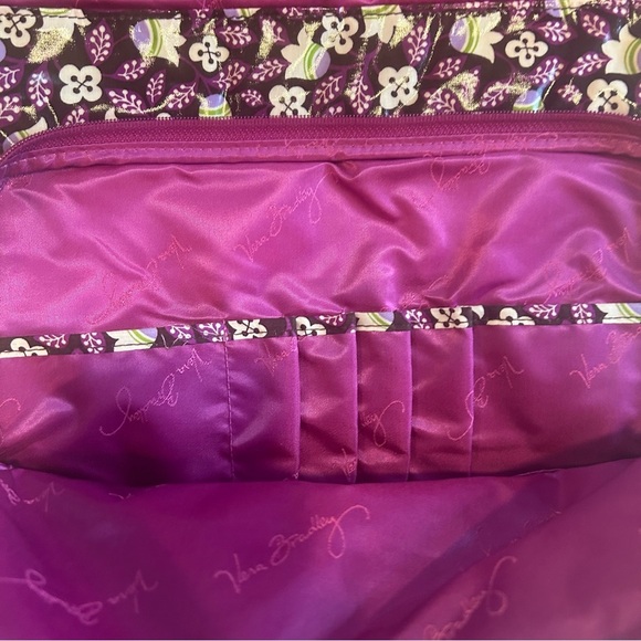 Vera Bradley Frill Vinyl Messenger Bag in Plum Petals Expandable Pockets Laptop - Picture 5 of 11